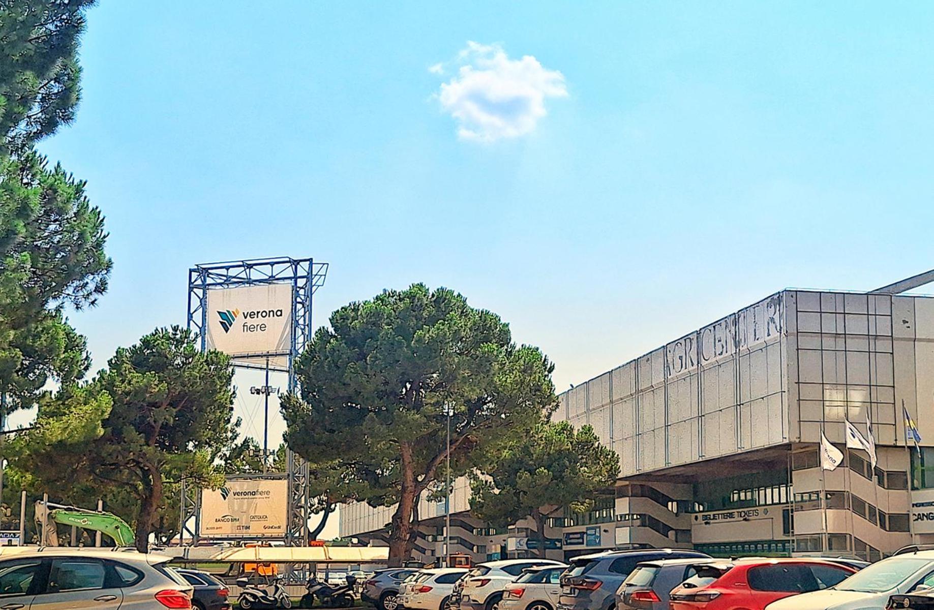 Ad Maiora Apartment Verona Ngoại thất bức ảnh